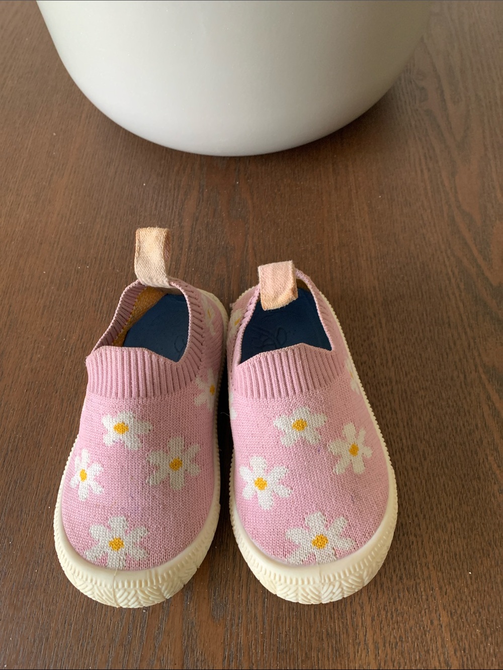 Kids Pink Daisy Knit Slip-On Sneakers
